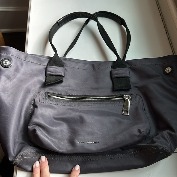 Marc Jacob’s nylon bag 8 inch handles 20 inches from top of bag to bottom - Picture 2 of 4
